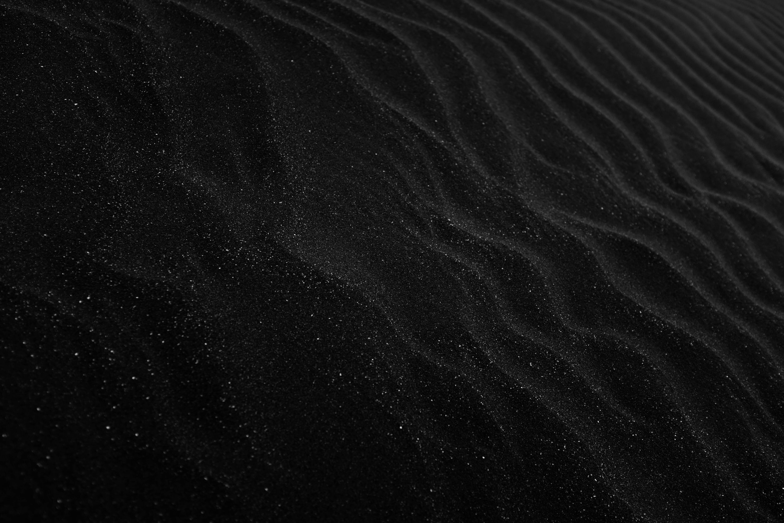 Grey sand wave