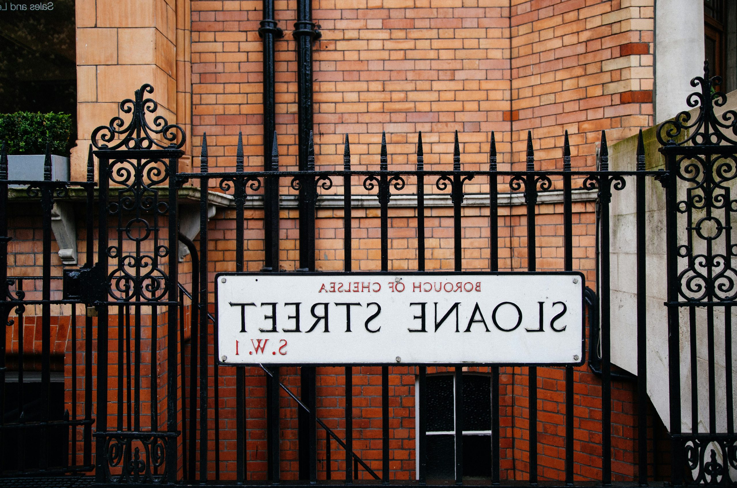 Sloane Street signage